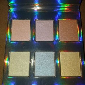 naked cosmetics Makeup - Holographic highlighter palette naked cosmetics Makeup - Holographic highlighter palette